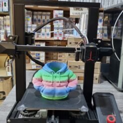 USADA Ender 3 V2 NEO - PEQUEÑO DETALLE EN LA CAMA - 220X220X250 Impresora 3D FDM Creality 30 DIAS DE GARANTIA